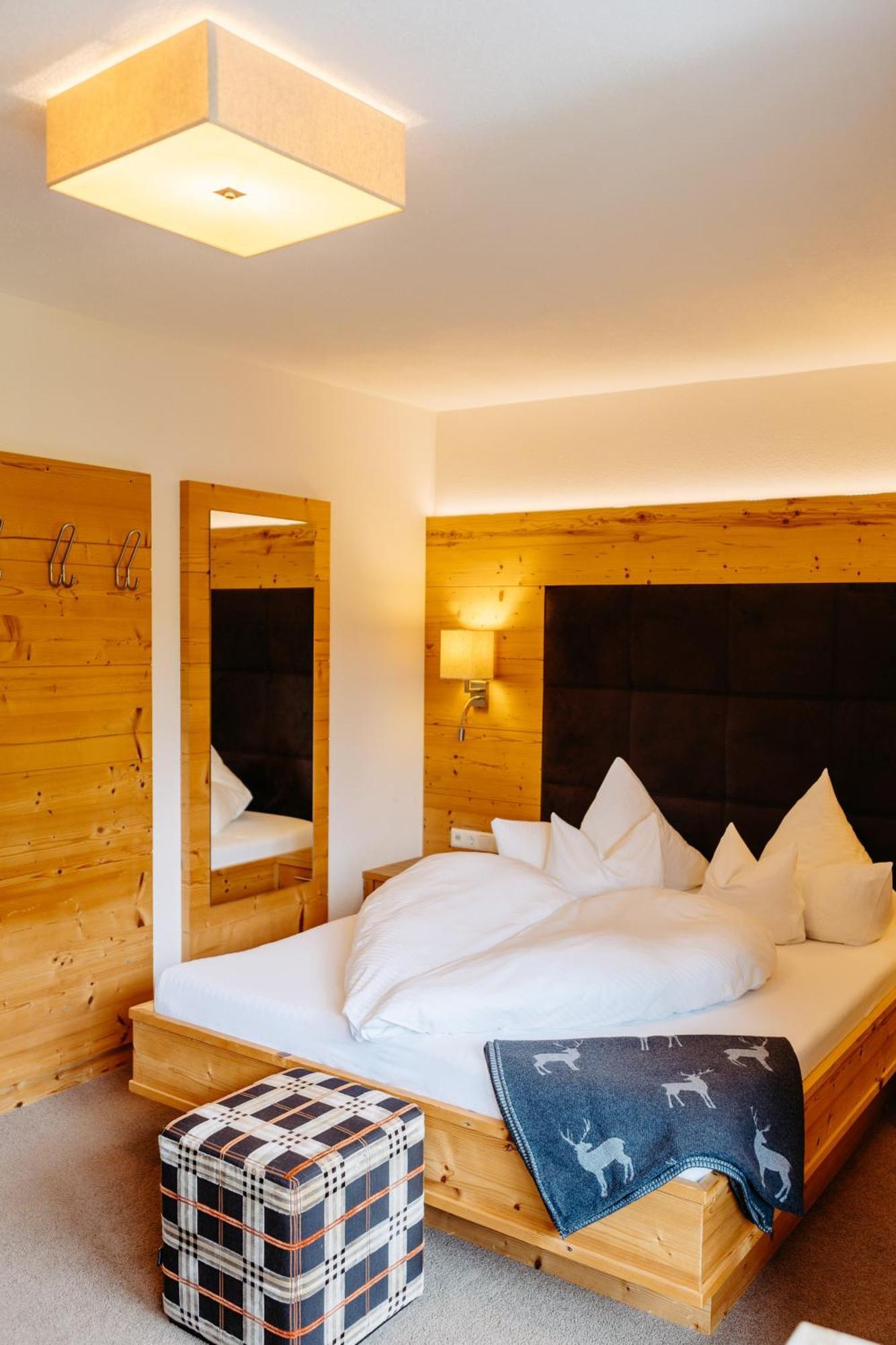 Hotel Klockerhof Lermoos Exteriör bild