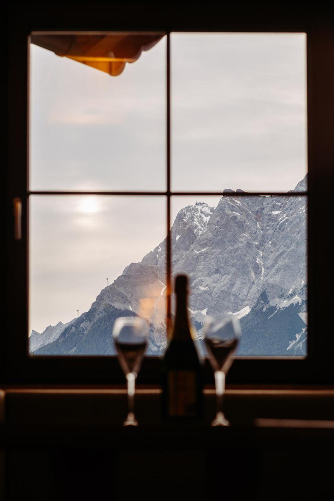 Hotel Klockerhof Lermoos Exteriör bild