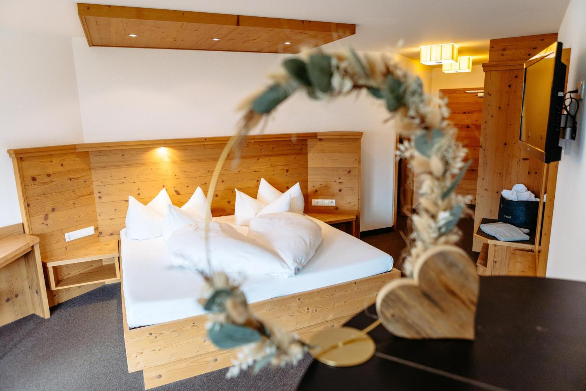 Hotel Klockerhof Lermoos Exteriör bild