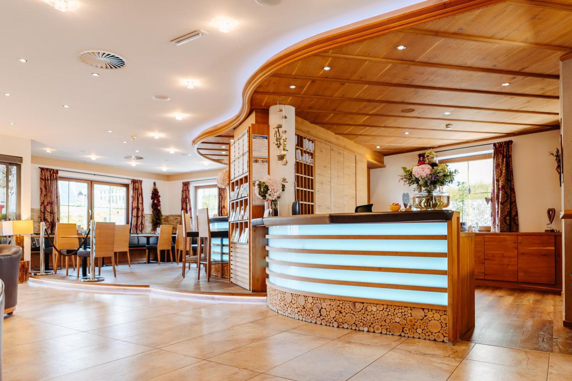 Hotel Klockerhof Lermoos Exteriör bild